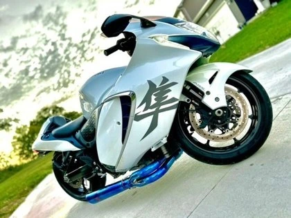 Suzuki Hayabusa — Sidewinder 4–1 · Silver — foto 5