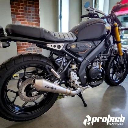 Yamaha XSR155 — Big Pro · Silver