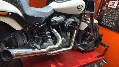 Softail M8 — Twin Pro 4.5 — Fat Bob · Silver — foto 2