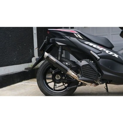 Yamaha Aerox — Smoke Muffler · Black — foto 2