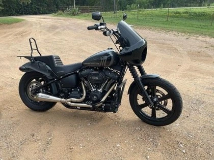 Softail M8 — Twin Pro 4.5 — Street Bob · Silver